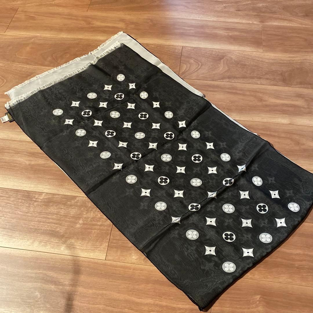 ヴィトン　本物　希少　ストール