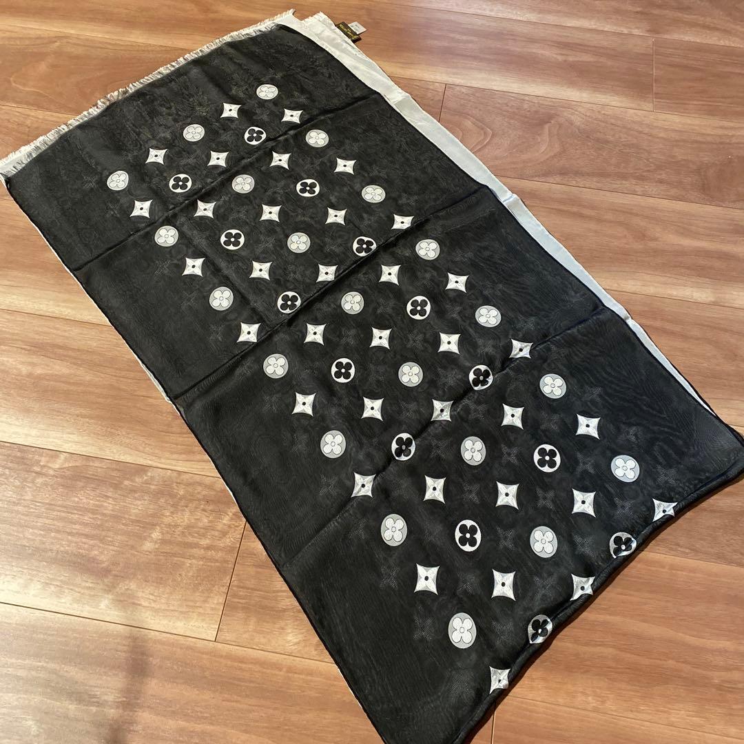 ヴィトン　本物　希少　ストール