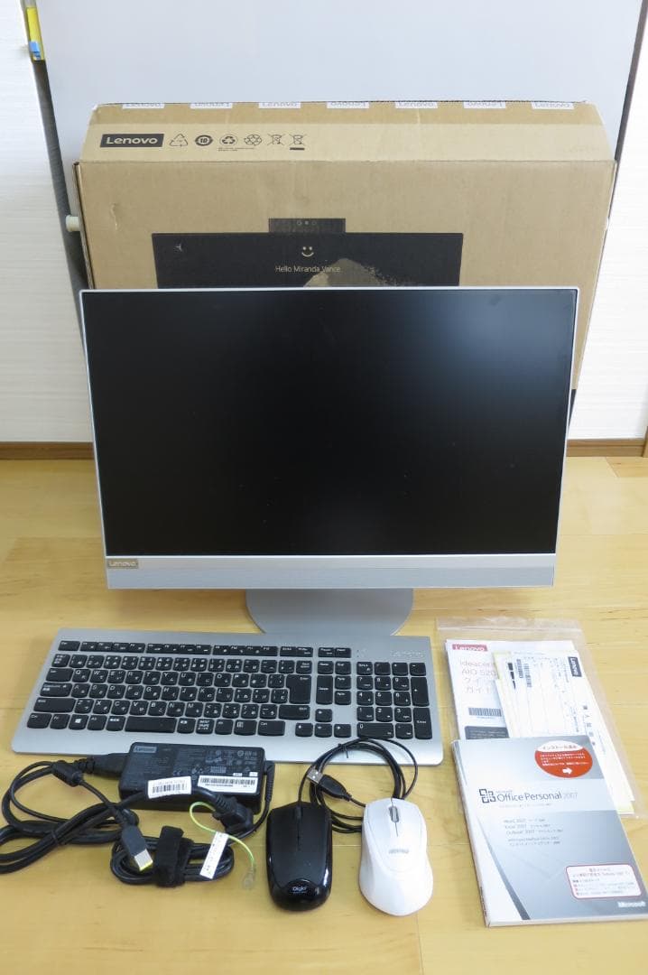 Lenovo　一体型デスクトップPC　AIO 520　Windows11