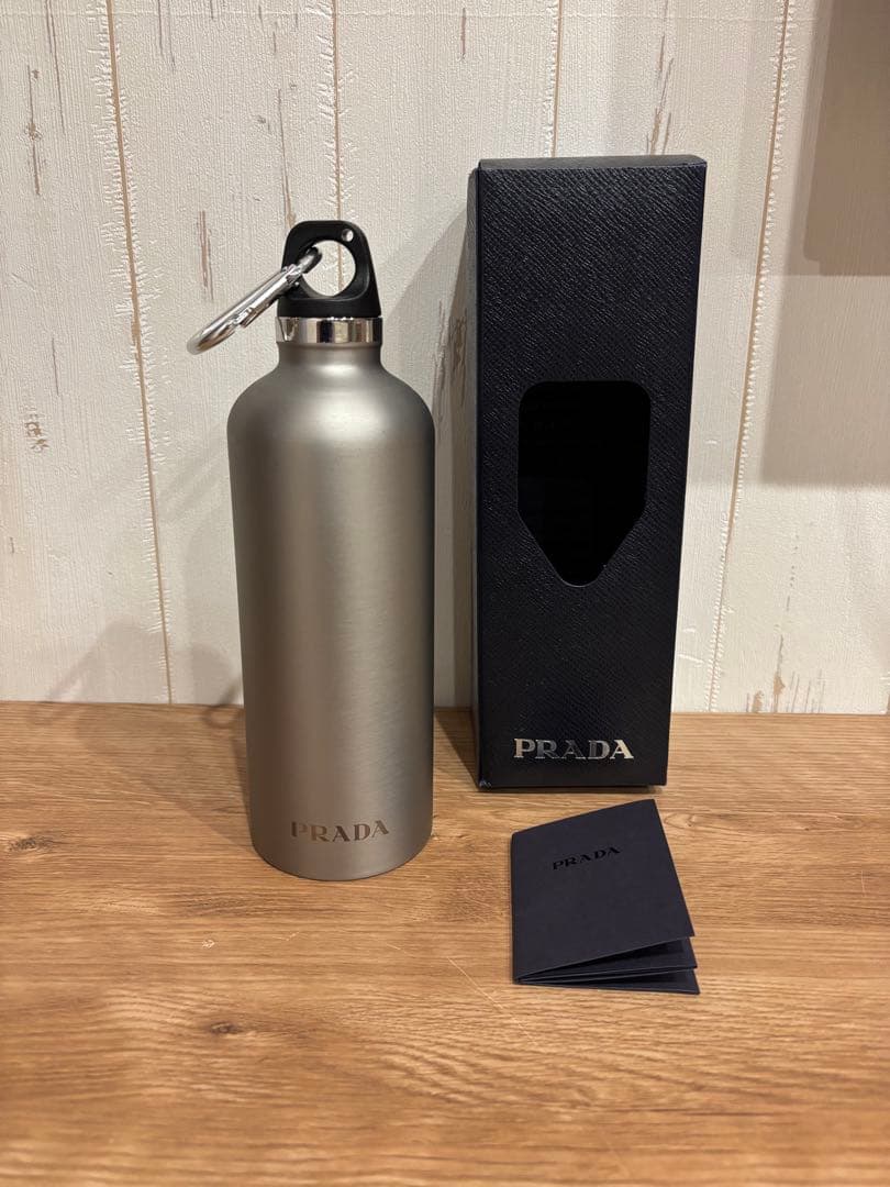 【新品未使用品】PRADA プラダ ステンレス 水筒 500ml シルバー
