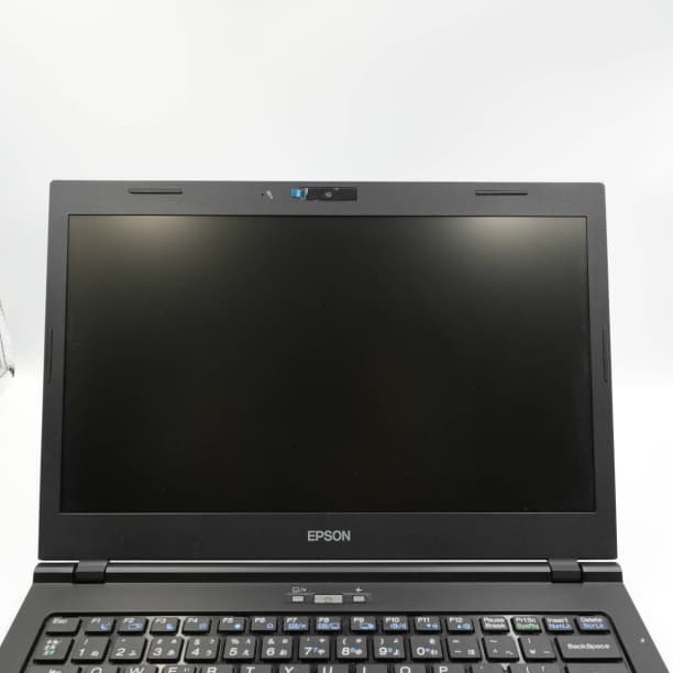 ★使用少 美品 13.3 EPSON ノートPC Core i7 8GB SSD