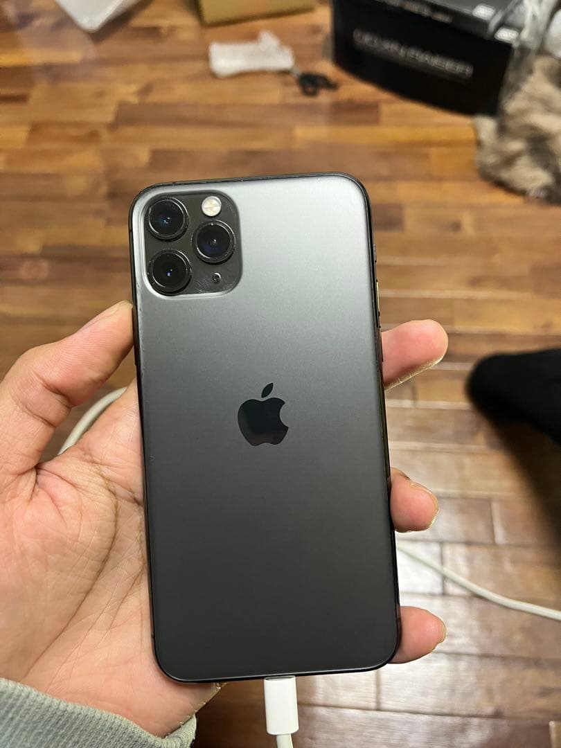 iPhone 11 Pro 256GB スペースグレーSIMフリージャンク品