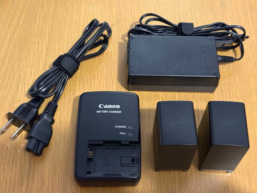 Canon iVIS HF G20 業務用ビデオカメラ アクセサリー多数付属