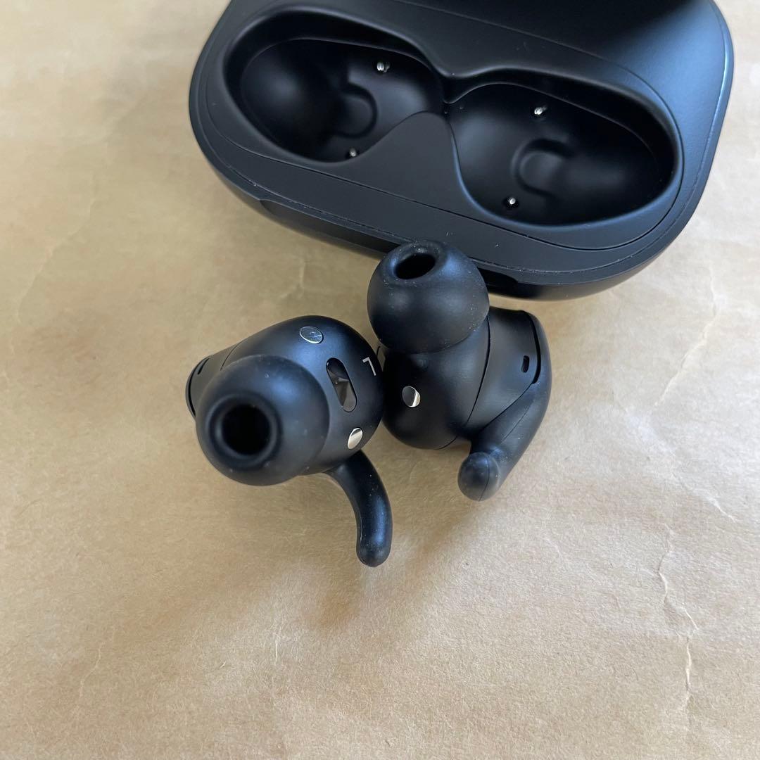 Powerbeats Fit ブラック