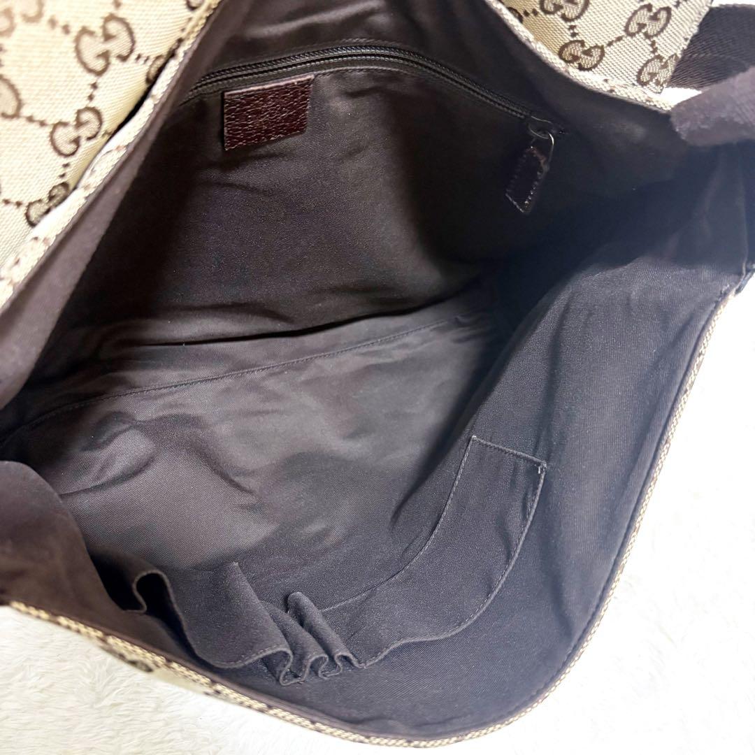 グッチ　メッセンジャーバッグ　GG 総柄　キャンバス　レザー　本革　ベージュ