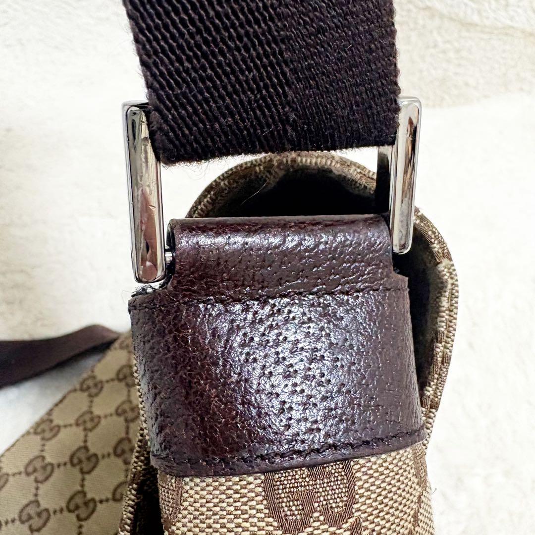 グッチ　メッセンジャーバッグ　GG 総柄　キャンバス　レザー　本革　ベージュ