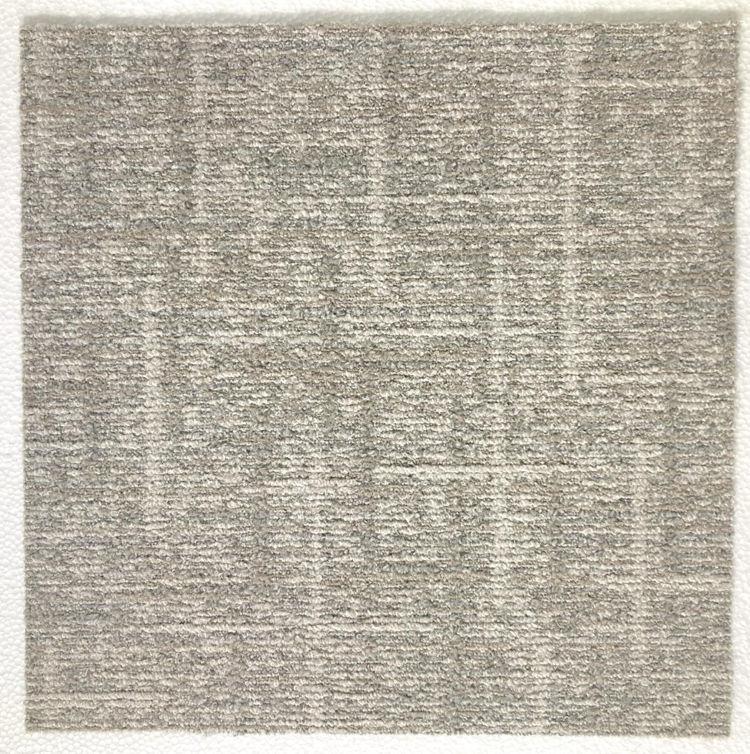 ふらわー　タイルカーペット　４８枚　新品・未使用　国内メーカー