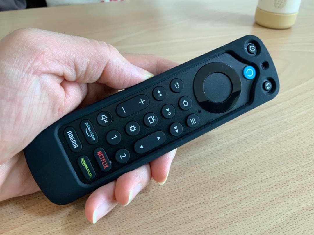 Alexa対応音声認識リモコン Pro | 対応する別売りのFire TV本体m