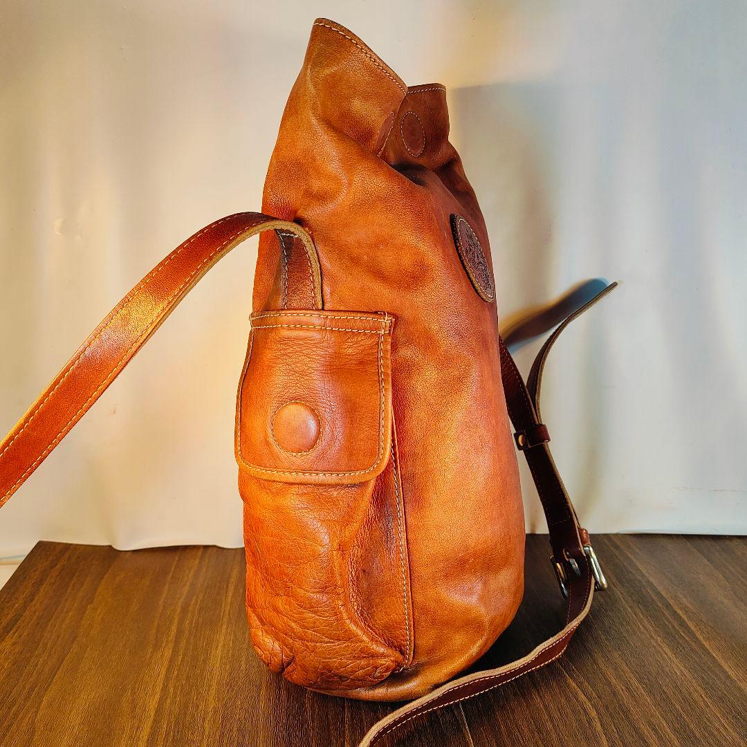 【極美品】オロビアンコ　イタリア製　高級レザーショルダーバッグ　本革 正規品