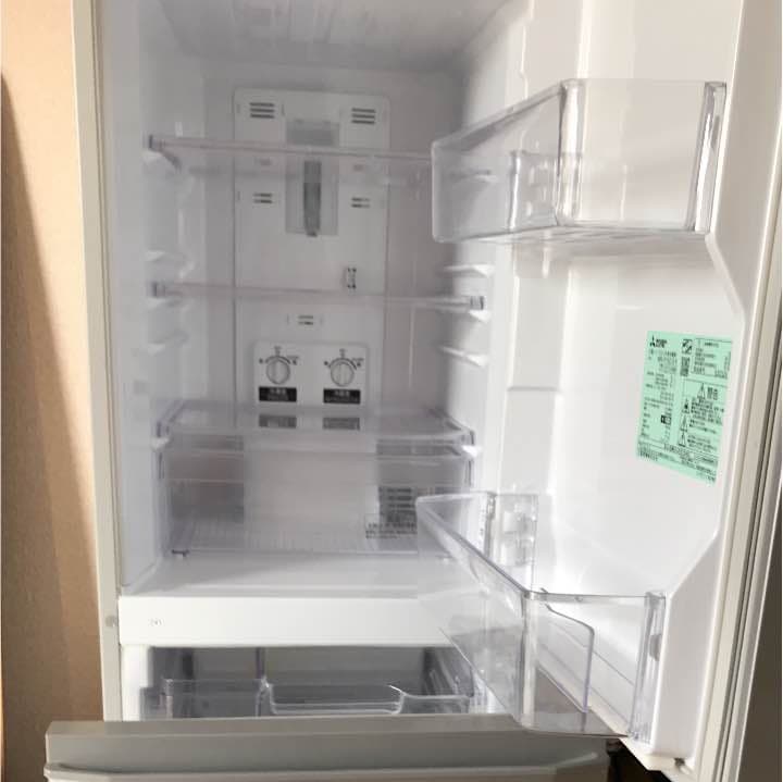 ２８年4月購入、使用期間３ヶ月、新品同様です。