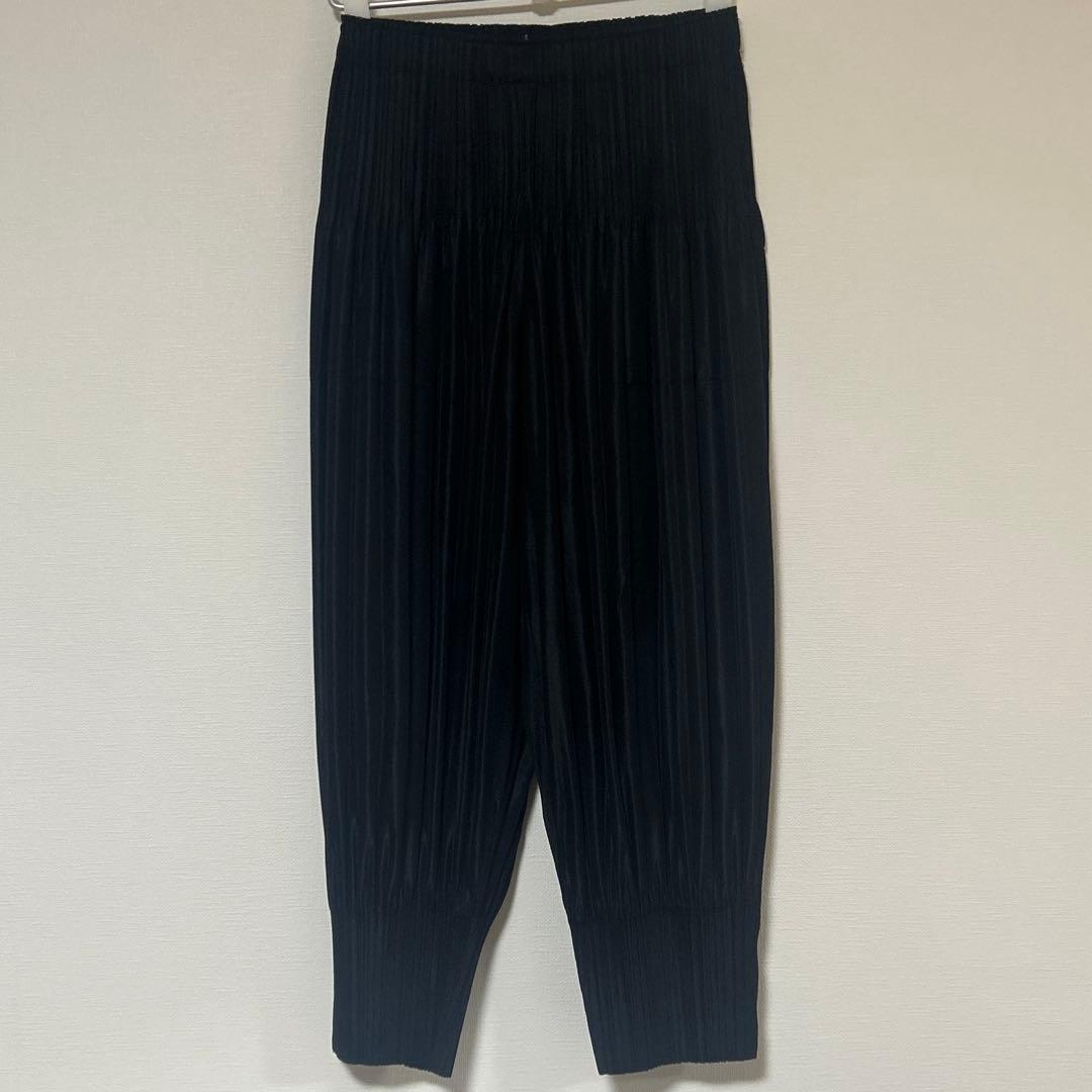 プリーツプリーズ　フラッフィーパンツ