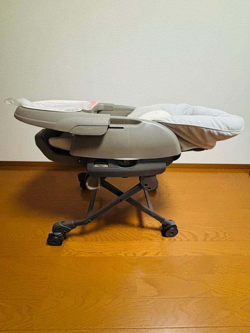 美品　コンビ　スウィングベッド＆チェア　ネムリラ　手動〈説明書付〉