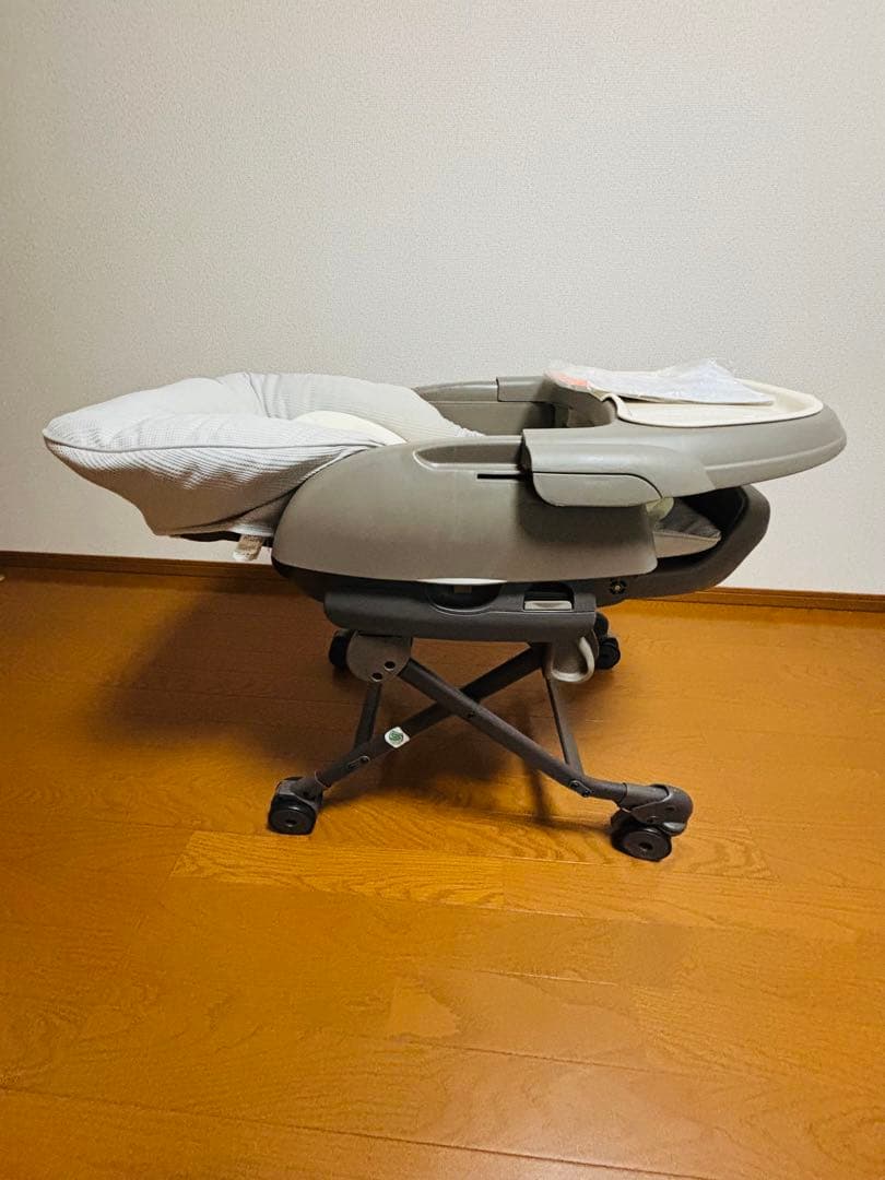 美品　コンビ　スウィングベッド＆チェア　ネムリラ　手動〈説明書付〉