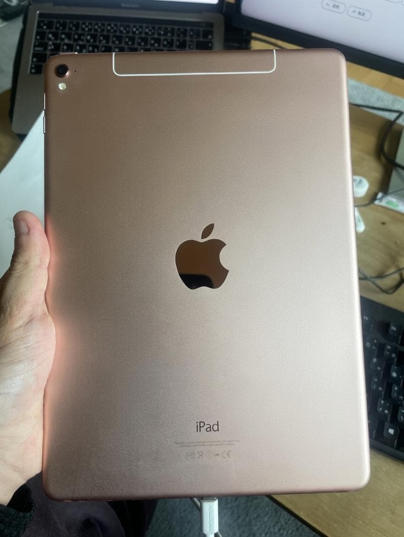 【訳あり】iPad Pro9.7インチCellular 128GBローズゴールド