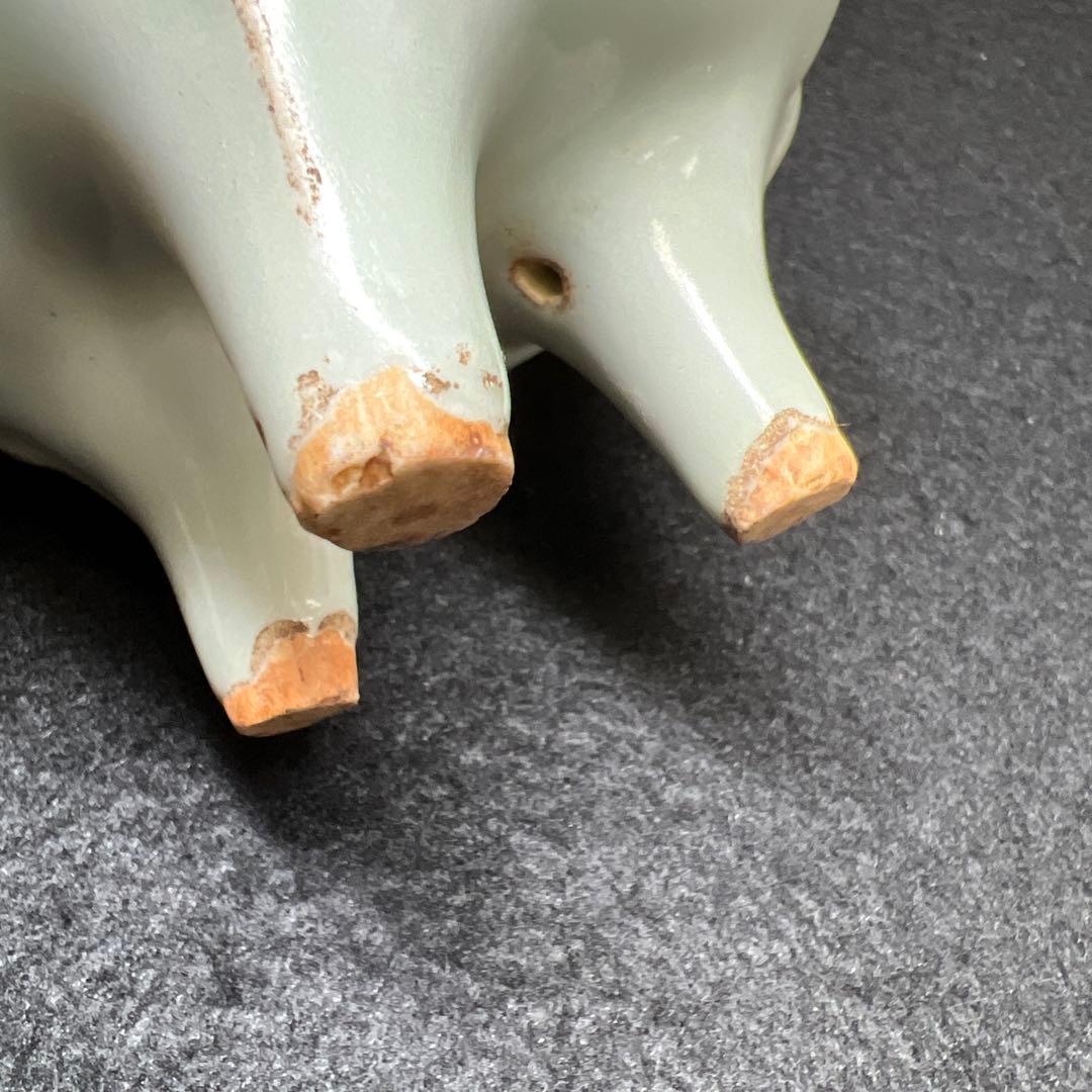 中国明時代　龍泉窯　白砡摘唐木台青磁香炉　木箱付　東Y8-0128☆2Fトカサ