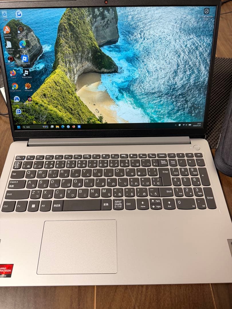 Lenovo ideapad ノートPC 美品　レノボ
