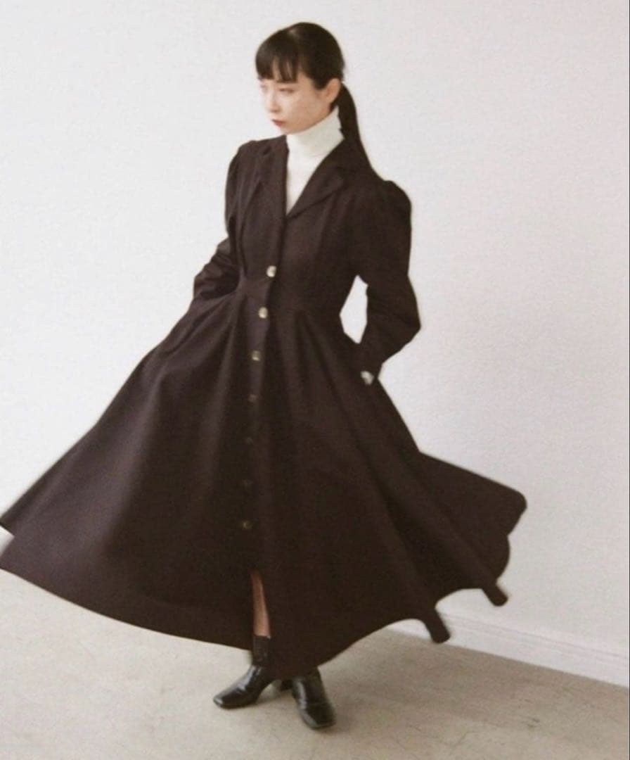 foufou /THE DRESS #17 オープンカラーゴールドボタンドレス