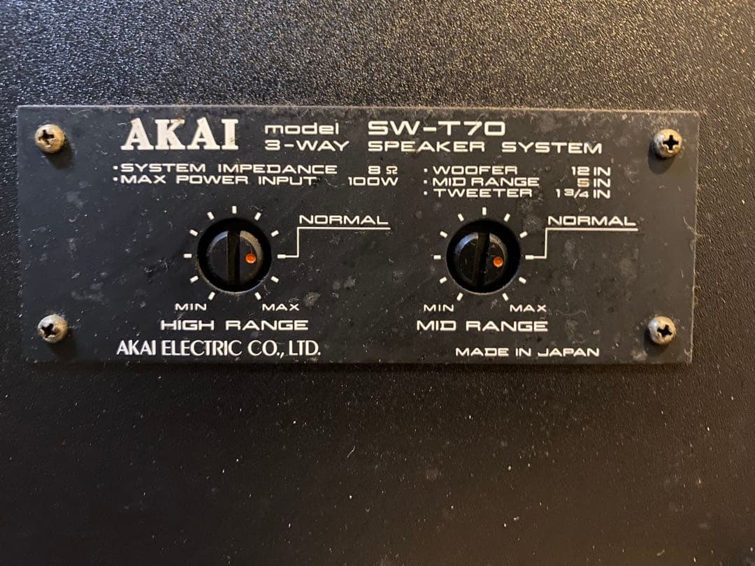 AKAIスピーカー SW-T70