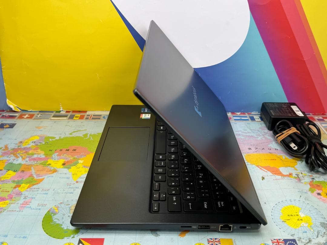 i7・16GB・512GB 美品 東芝 G83/HS 13.3型 ノートPC