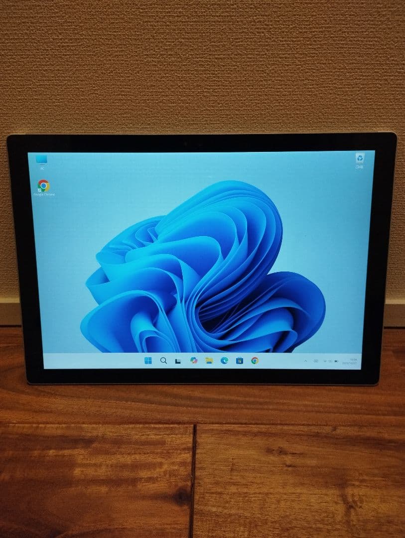 Surface Pro4【Core m3/4GB/128GB SSD】動作確認済
