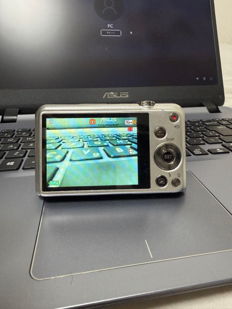 デジタルカメラ CASIO EXILIM EX-Z900