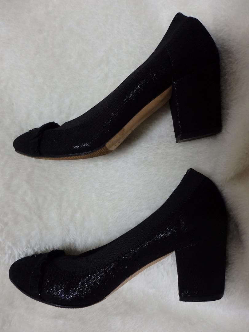 シャネル　ブラックレザー　ローヒールパンプス　21.5㎝　美品　シューケース付