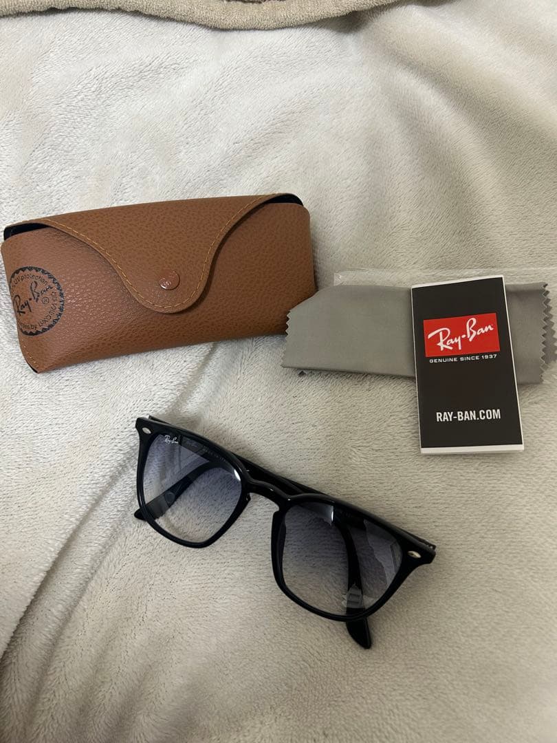 小物 Ray-Ban RB4258-F 601/19