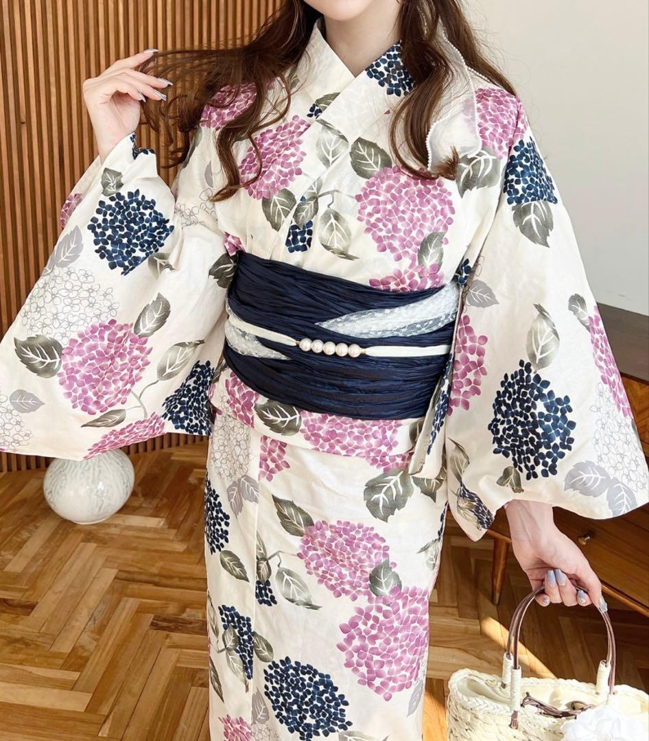 moment＋ 紫陽花柄 浴衣3点セット（ゆかた・帯2本）