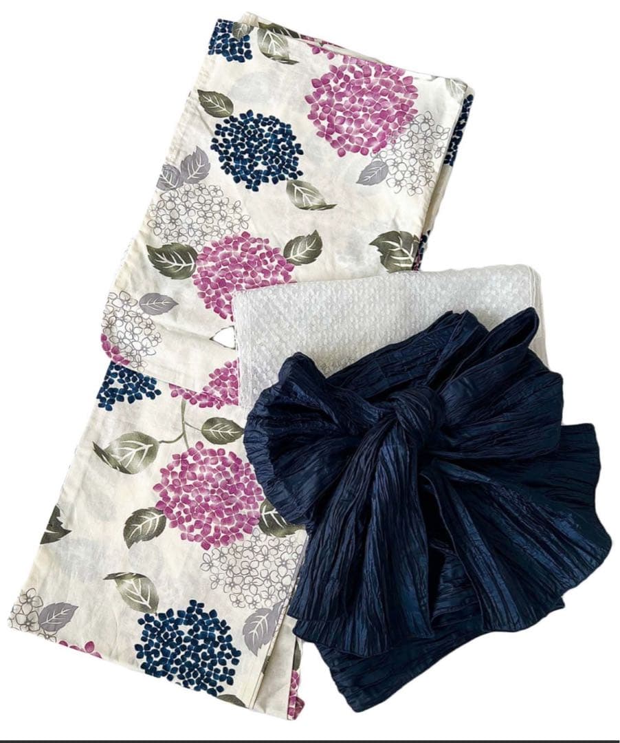 moment＋ 紫陽花柄 浴衣3点セット（ゆかた・帯2本）