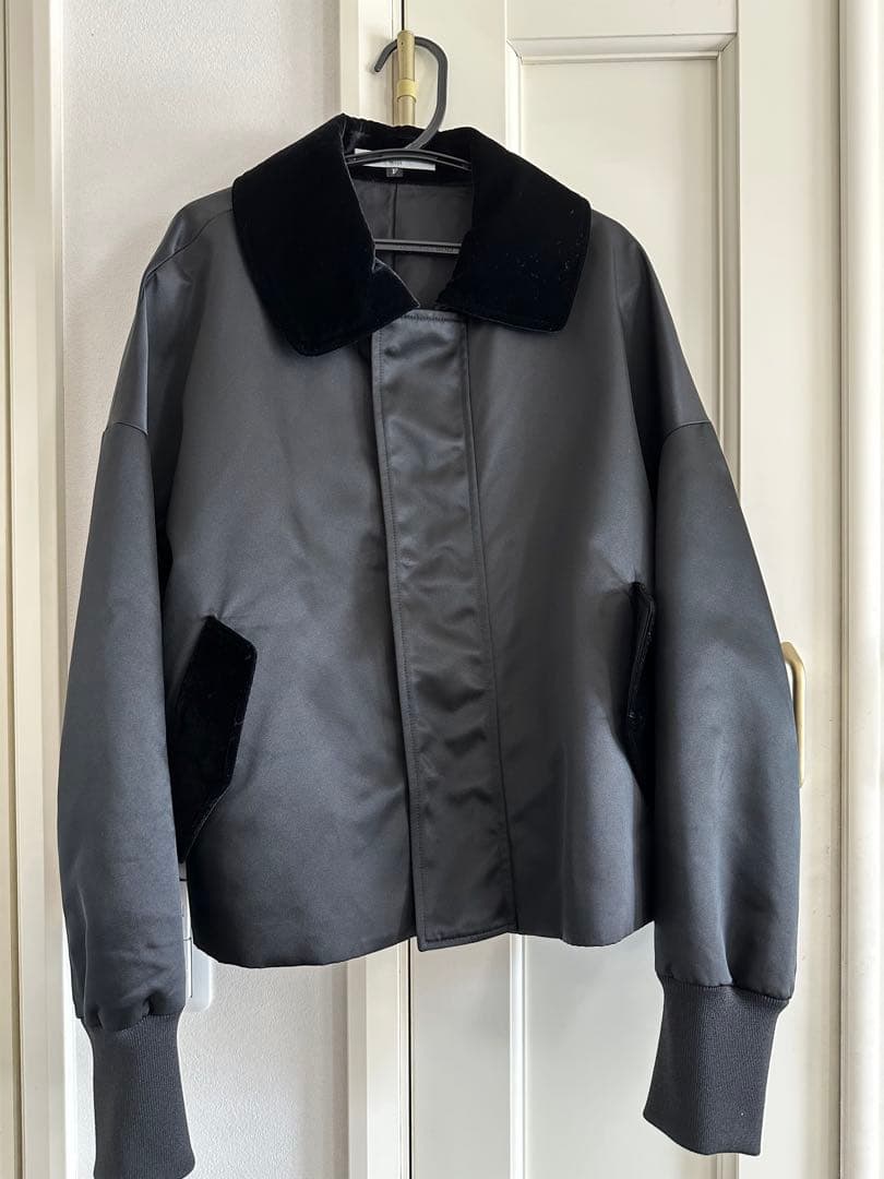 SHE Tokyo ブラック MA-1 ジャケット