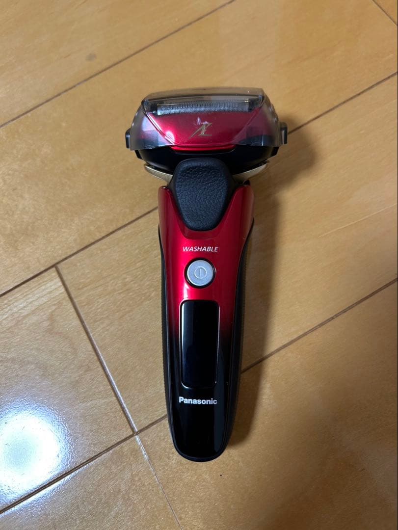 美品　パナソニック ラムダッシュ メンズ電気シェーバー　5枚刃　ES-CLV5B