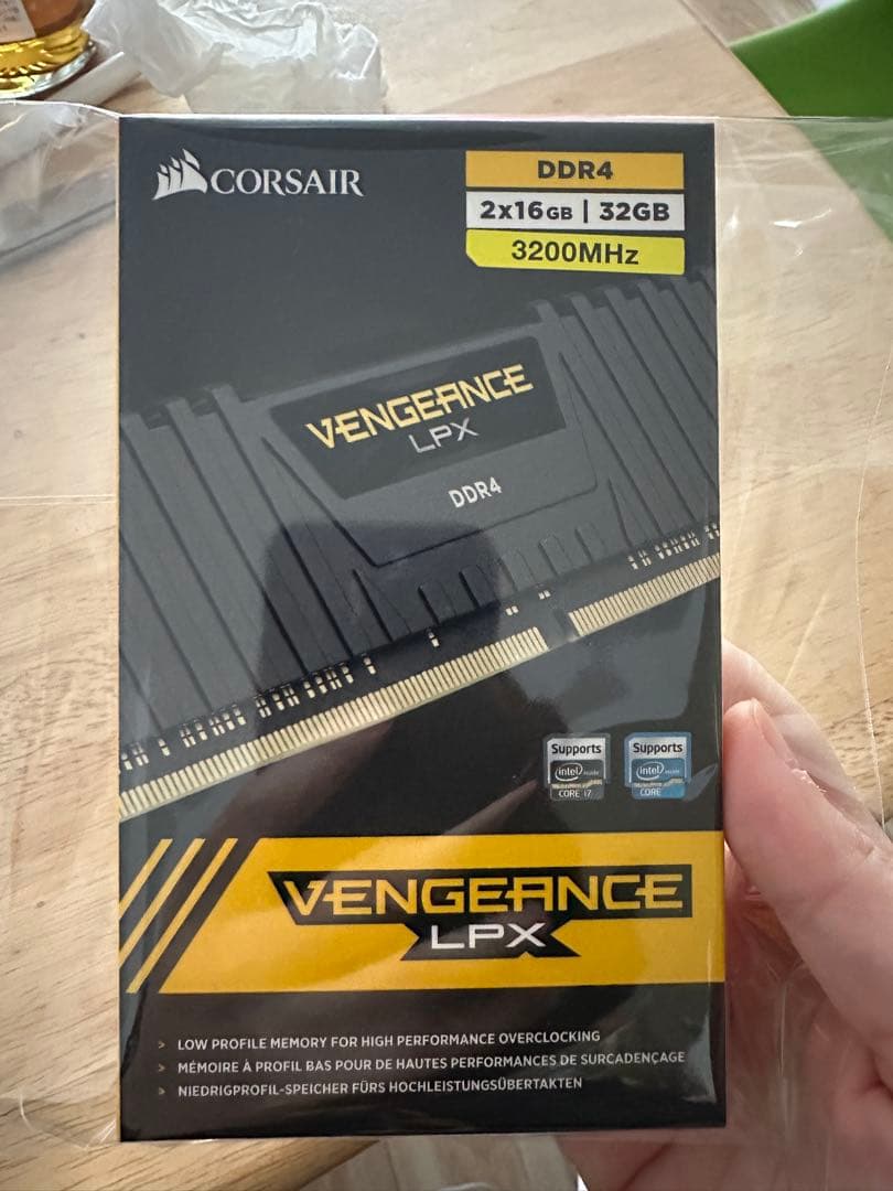 CORSAIR VENGEANCE LPX DDR4 32GB [16GB×2枚