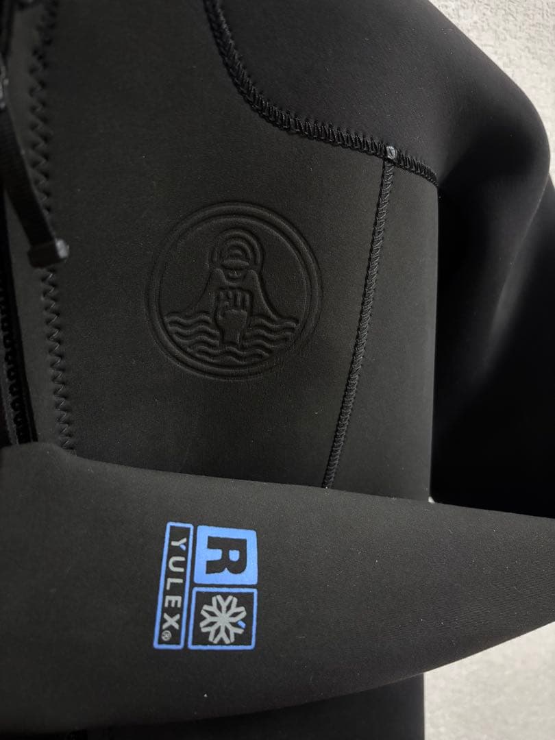 Patagonia Mサイズ Yulex製 フロントジッパー タッパー ブラック