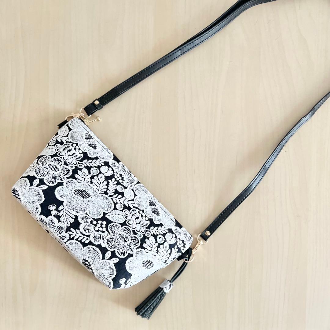 smile flowerとforest wingショルダーMB509-181