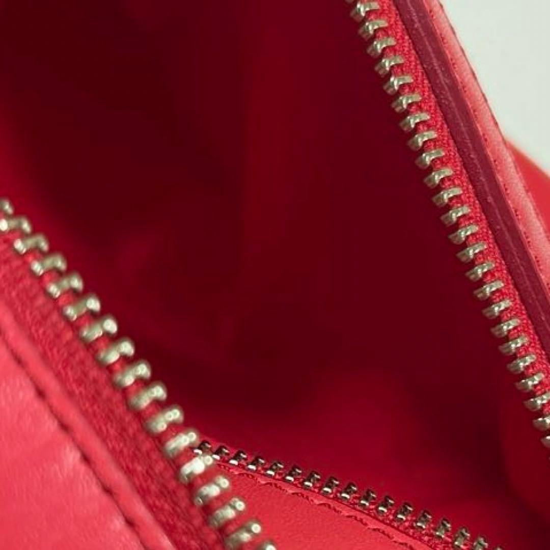 美品　kawa−kawa カワカワ　ボディーバッグ　ショルダーバッグ　限定色