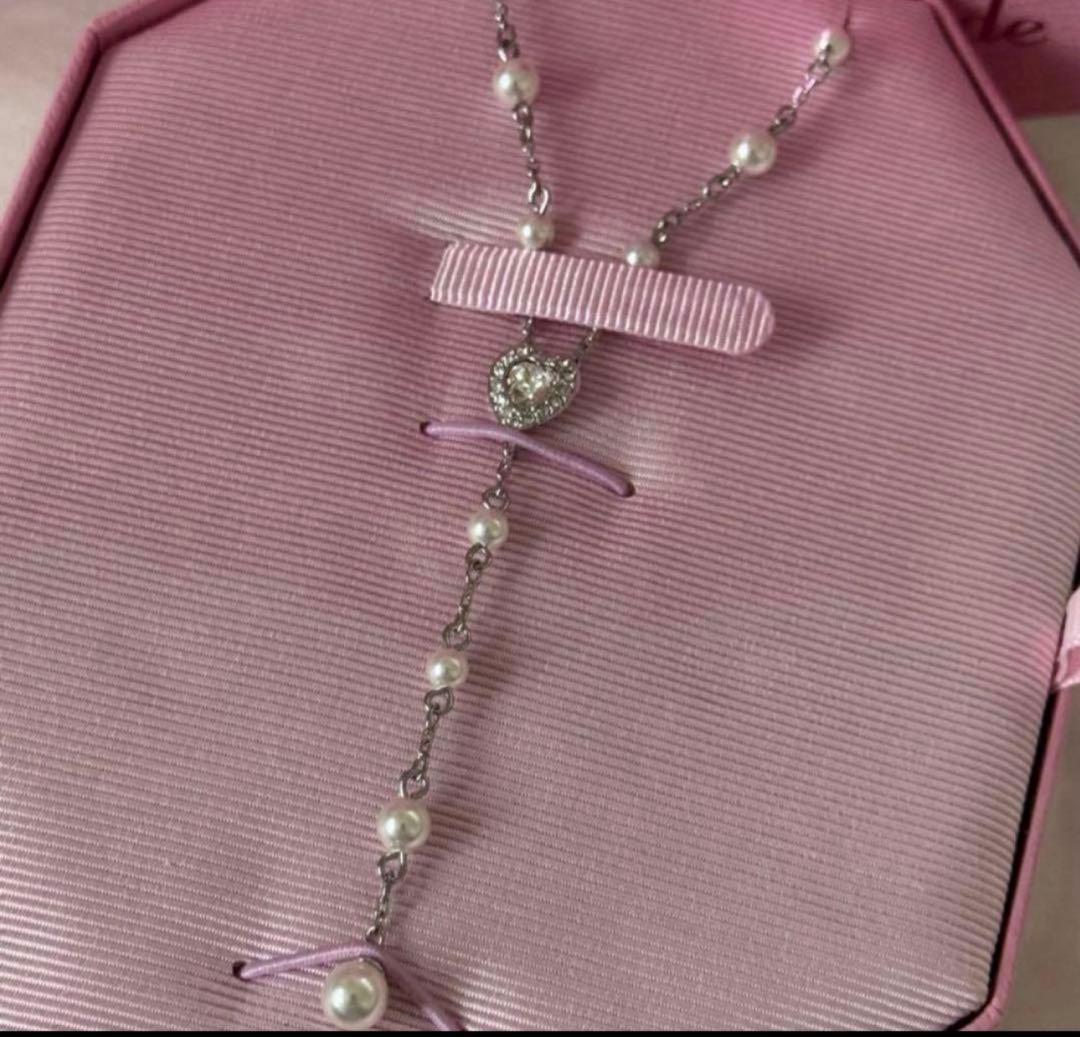 新品✨スワロフスキー　アリアナ　コラボ　ネックレス　パール