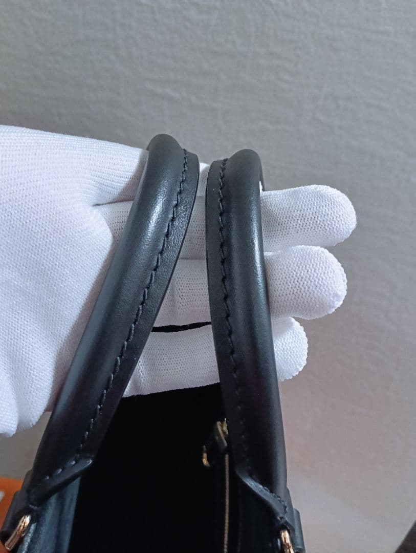 LOUIS VUITTON　モノグラムアンプラント　オンザゴーM45653（PM