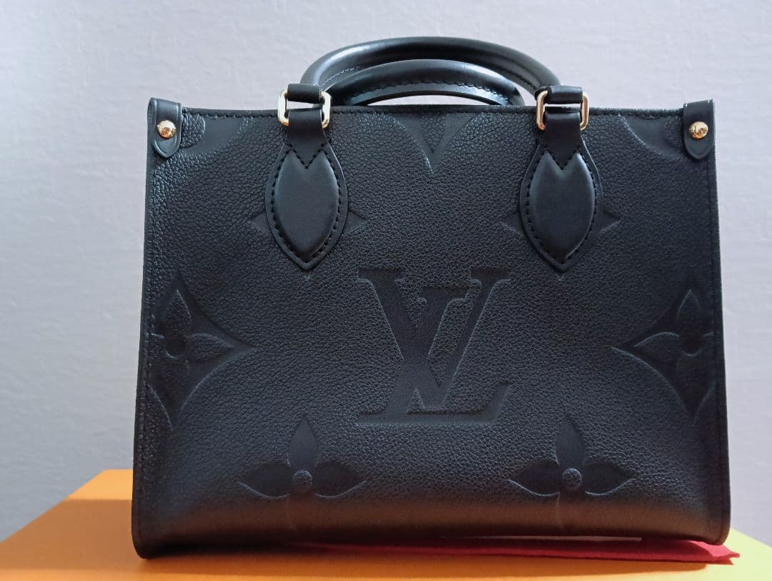 LOUIS VUITTON　モノグラムアンプラント　オンザゴーM45653（PM
