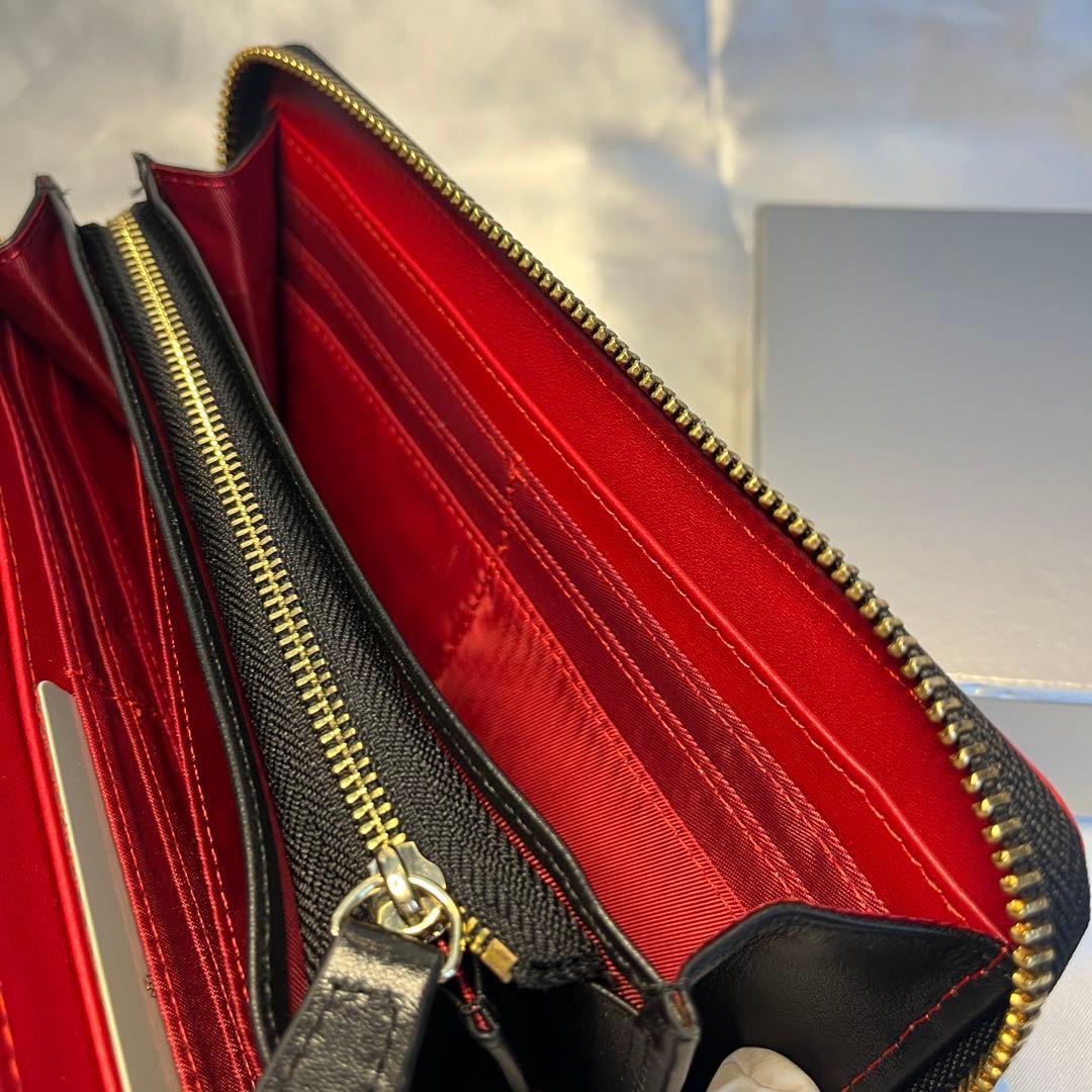 新品 Vivienne Westwood 黒 真っ赤な内装 長財布 バレンタイン