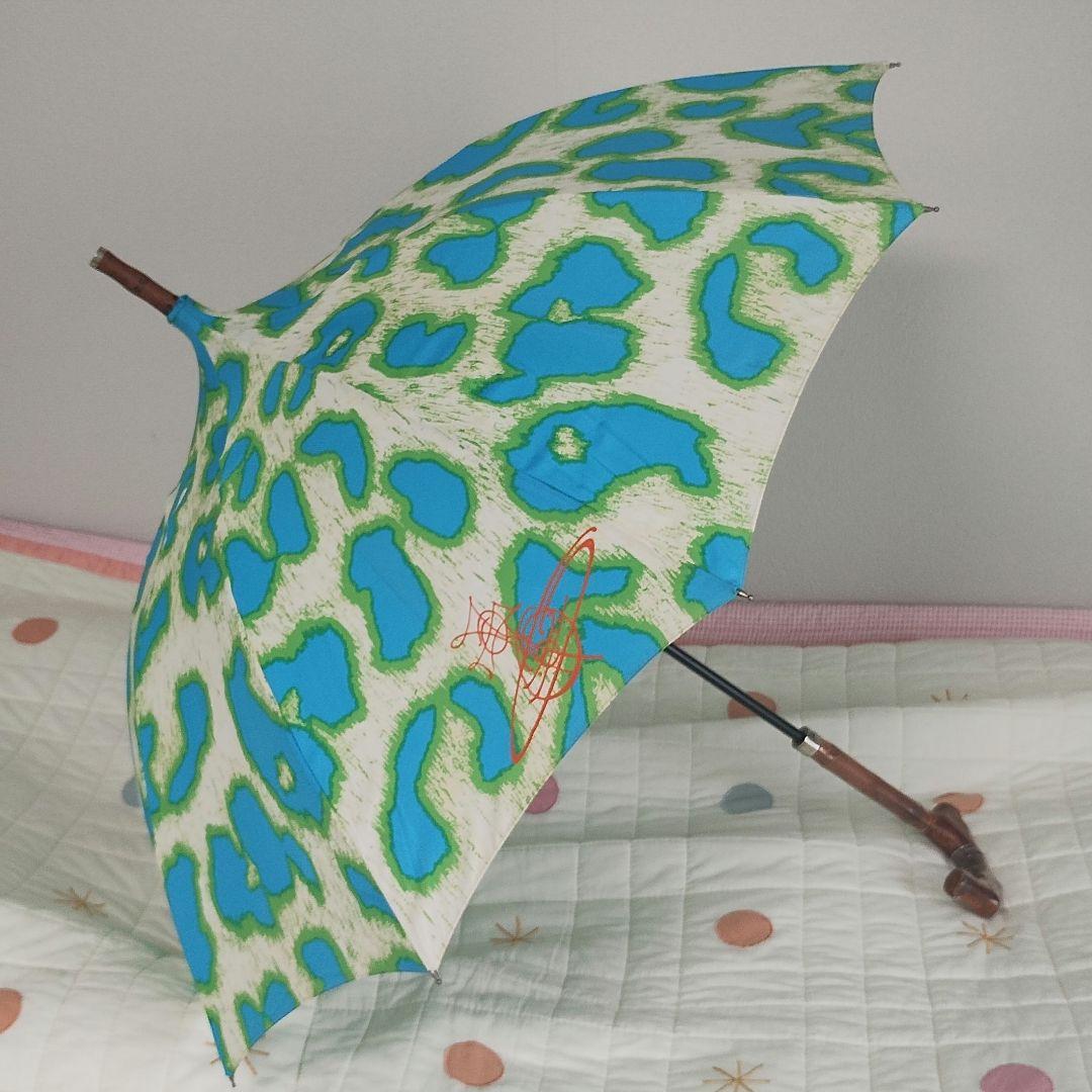 貴重品ヴィヴィアンウエストウッド雨傘