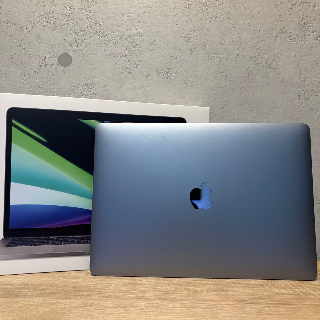 MacBook Pro 13インチSSD256GBメモリ8GBスペースグレー