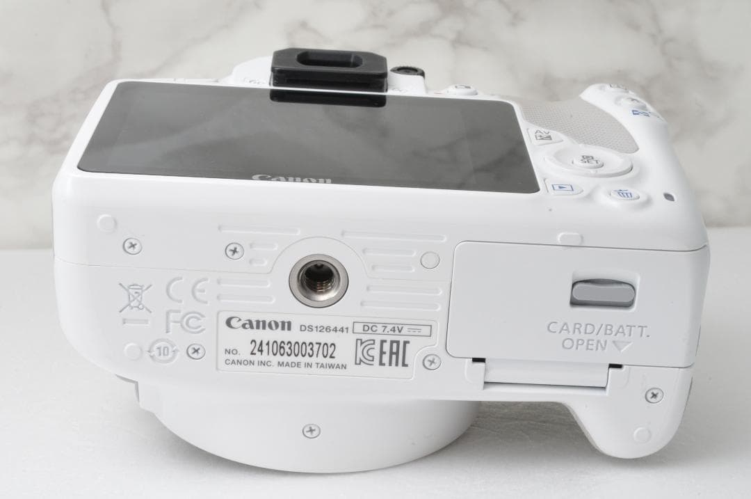 美品 Canon EOS Kiss X7⭐️ショット数1381 ホワイト