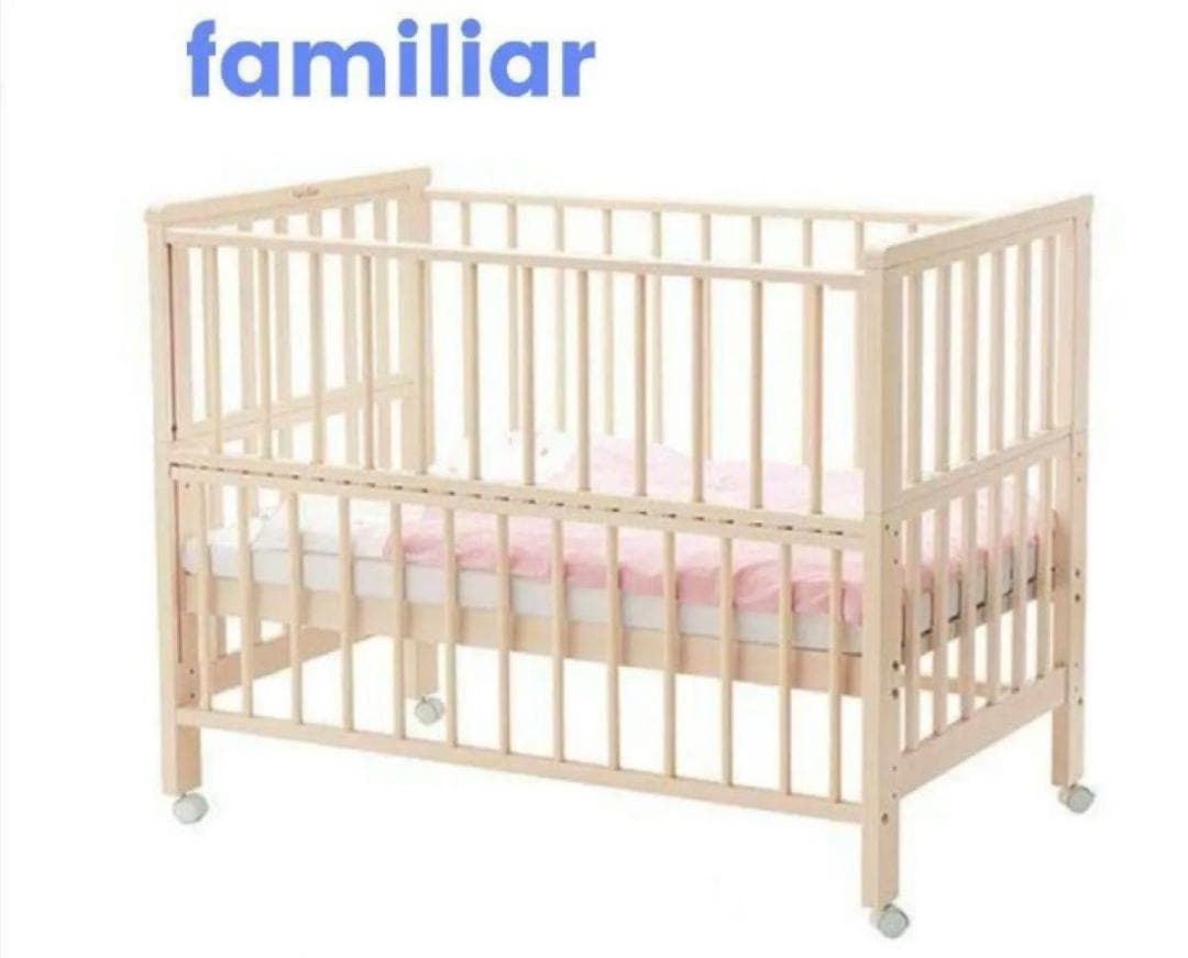 familiar ベビーベッド 木製 キャスター付き　（ファミリア）