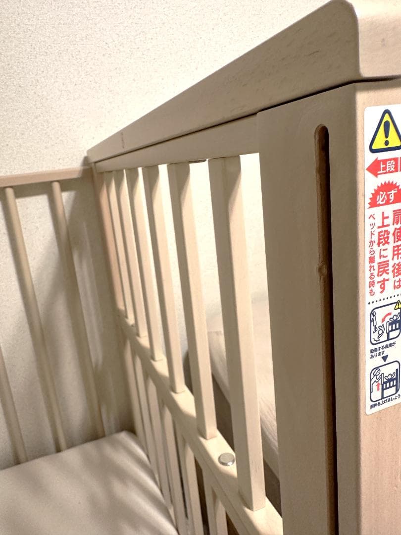 familiar ベビーベッド 木製 キャスター付き　（ファミリア）