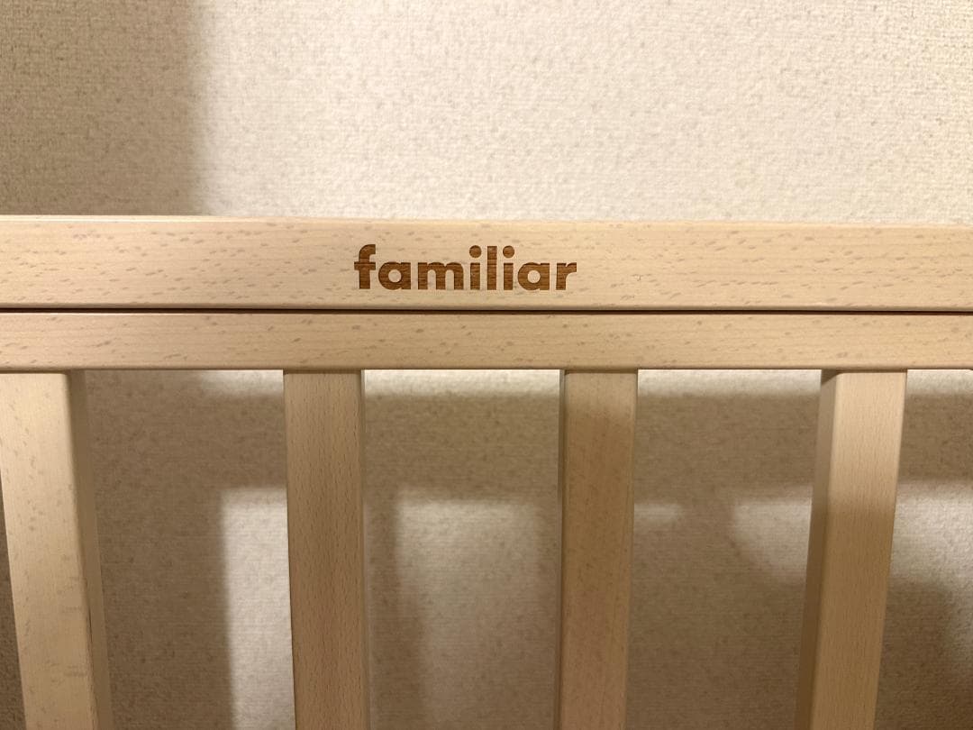 familiar ベビーベッド 木製 キャスター付き　（ファミリア）