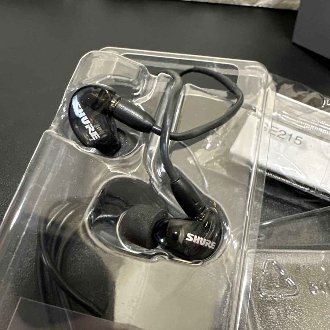 シュア SHURE SE215 クリアブラック　イヤホン 有線イヤホン