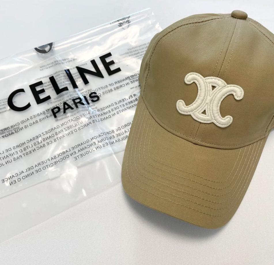 CELINE ベージュキャップ ロゴ刺繍
