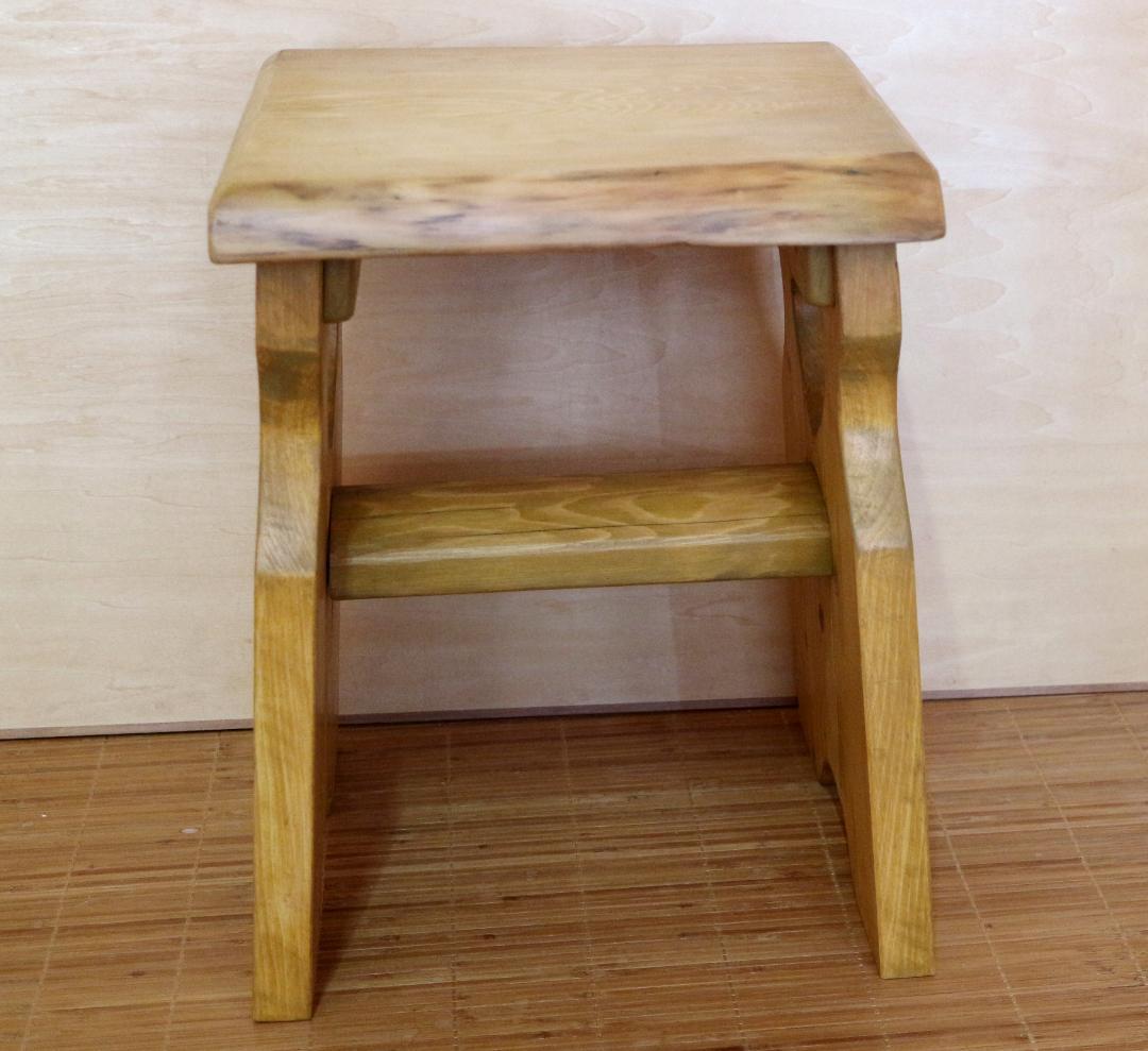 ハンドメイド　スツール　天板青森ヒバ　脚板ヒノキ　踏み台/飾り台/椅子etc