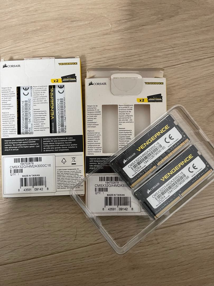 メモリー CORSAIR VENGEANCE SODIMM DDR4 16x2 32GB