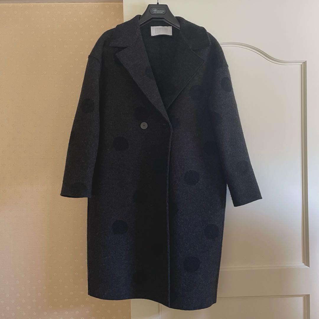 ハリスワーフロンドン　雰囲気のあるコート